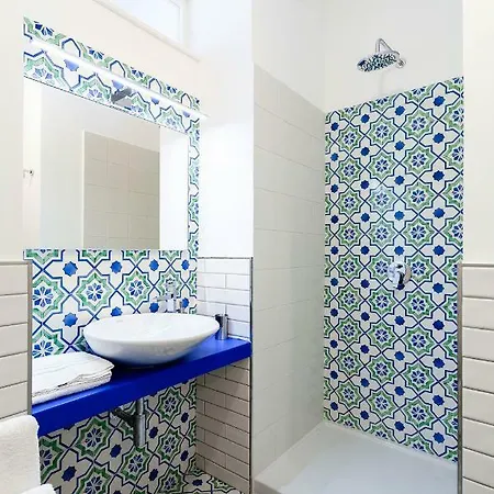 Interno Sorrentino דירה סורנטו